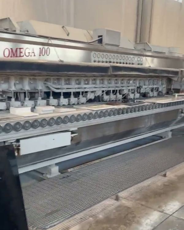 Omega 100 polishing line in the workshop