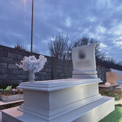 Marble grave