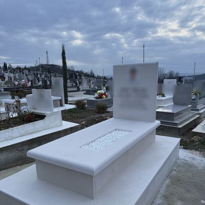 Marble grave